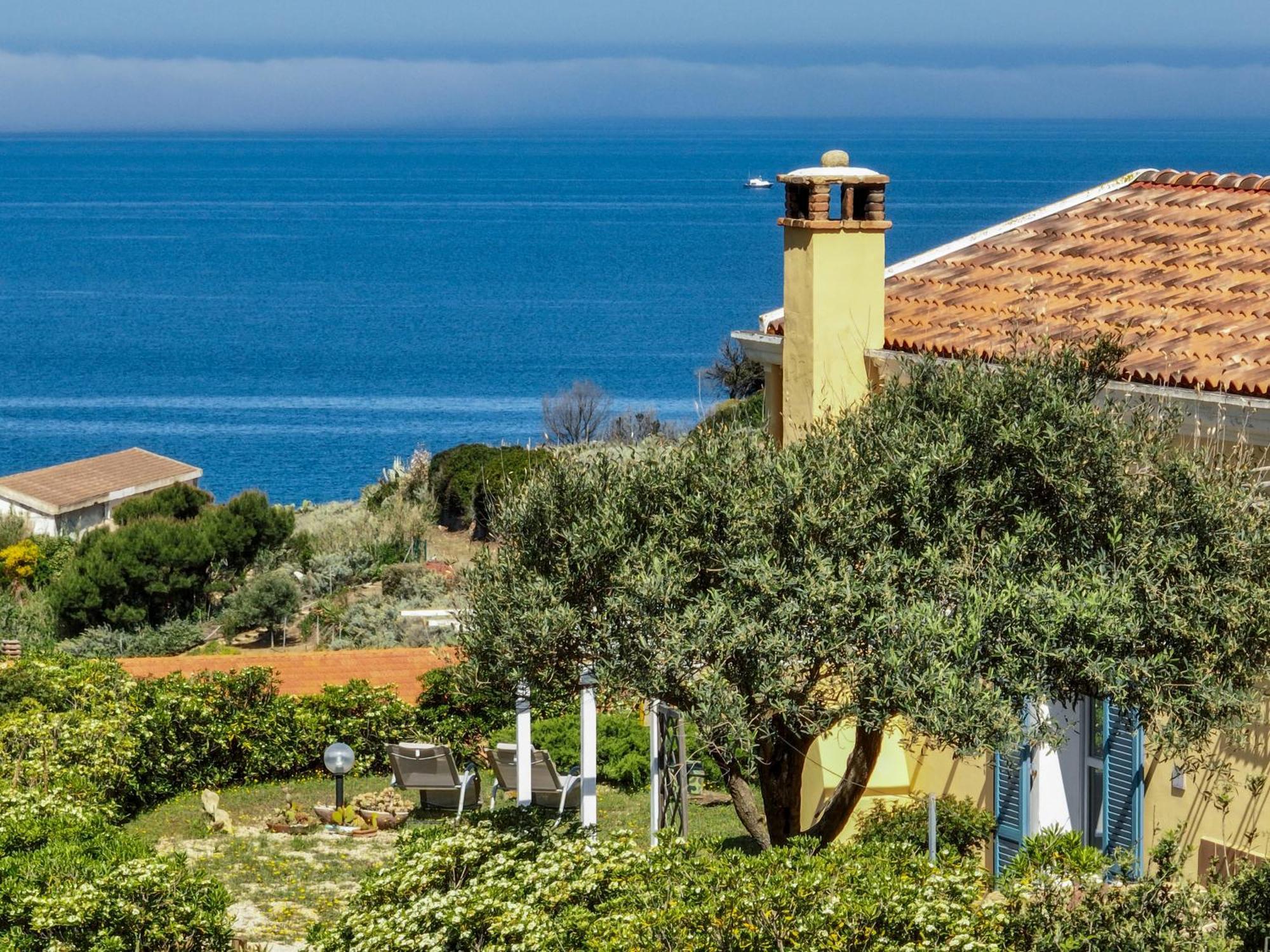 B&B Calata Di Soli Miniera dellʼArgentiera Екстериор снимка