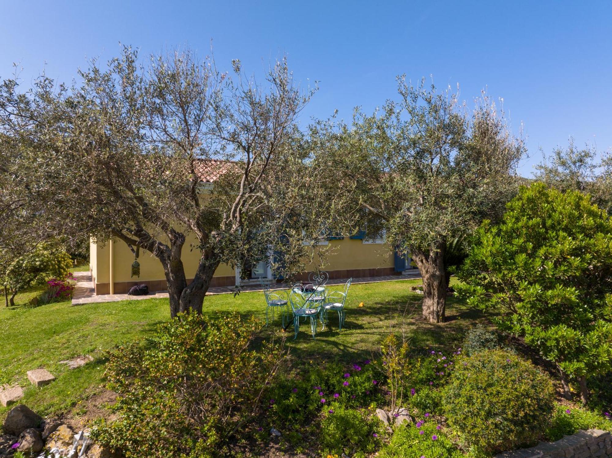 B&B Calata Di Soli Miniera dellʼArgentiera Екстериор снимка